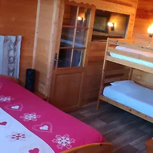 La Montagne Chez Les Garcons Frühstückspension